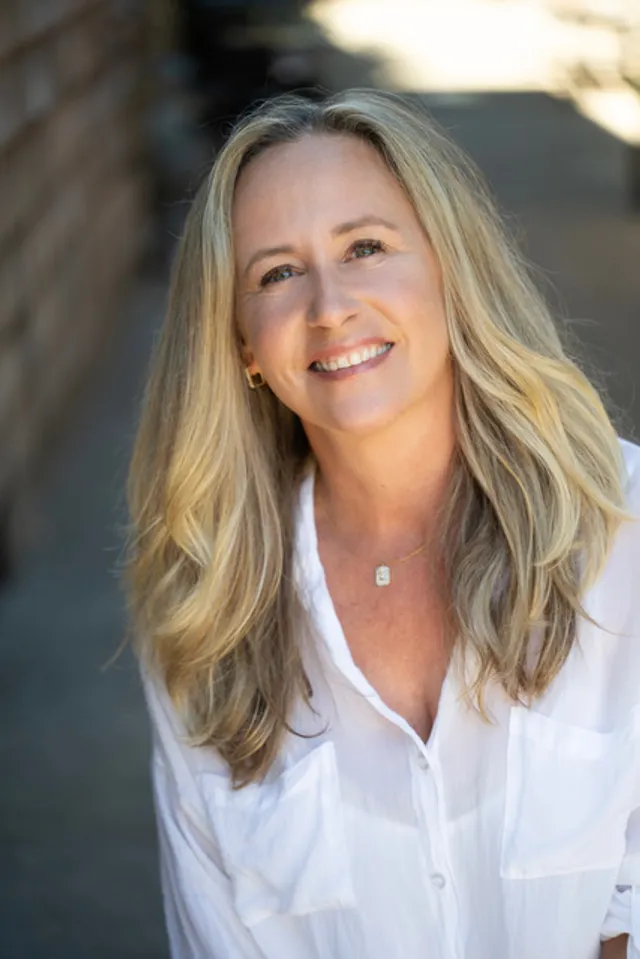 Larissa Weingart