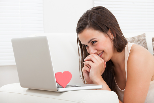 Can Online Relationships Work?